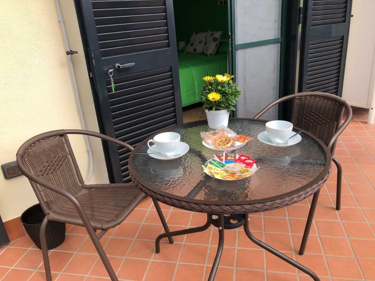 Il Giardino Di Nonno Agostino Bed and Breakfast Castellammare di Stabia Eksteriør billede